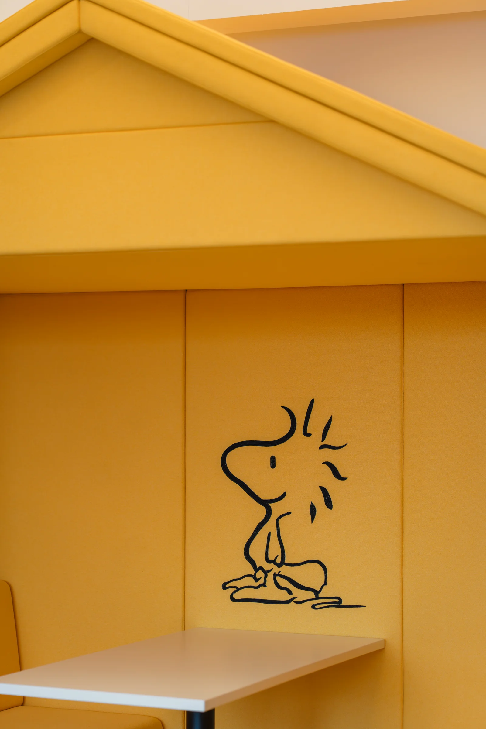 Peanuts™ WOODSTOCK Discussion Home Pod